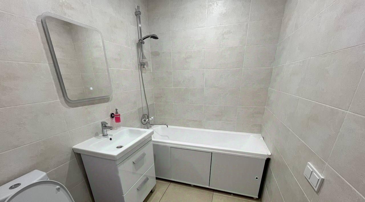 комната г Саянск мкр Юбилейный 13 фото 2