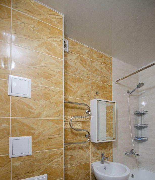 квартира г Омск р-н Центральный ул Челюскинцев 98а фото 8