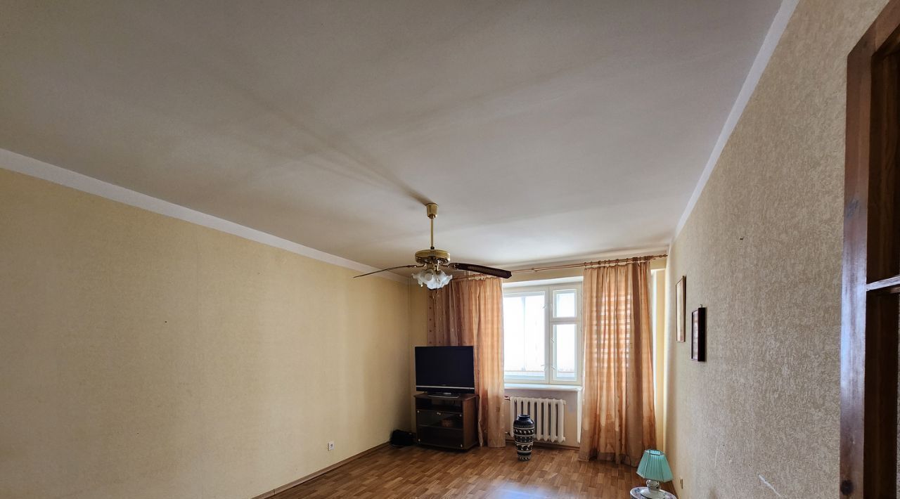 квартира г Саратов р-н Волжский ул Усть-Курдюмская 7г фото 11