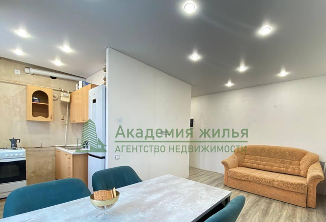 р-н Кировский дом 205 фото