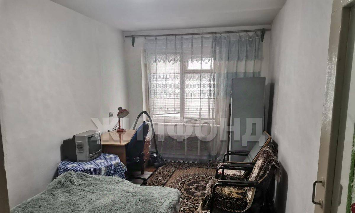 квартира г Кемерово р-н Кировский ул Металлистов 22 фото 2