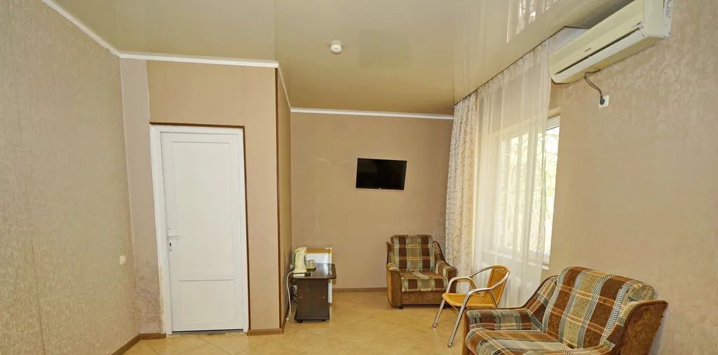 комната г Сочи р-н Лазаревский Лазаревское ул Бирюзовая 2 жилрайон фото 2