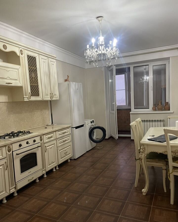 квартира г Махачкала р-н Ленинский ул Хаджи Булача 17д фото 1