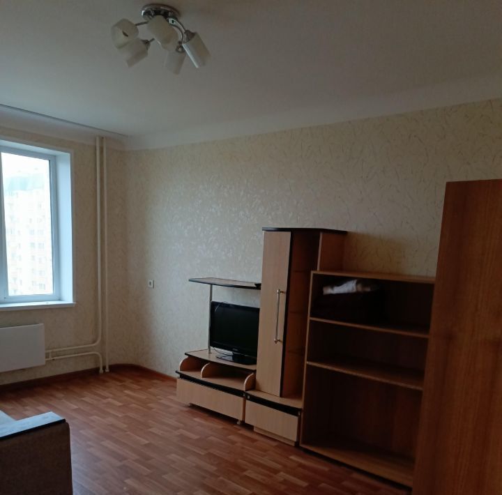 квартира г Волжский пл Труда 4г фото 2