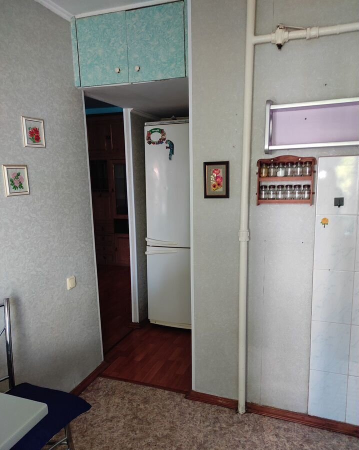квартира г Тольятти р-н Комсомольский ул Коммунистическая 87 фото 6