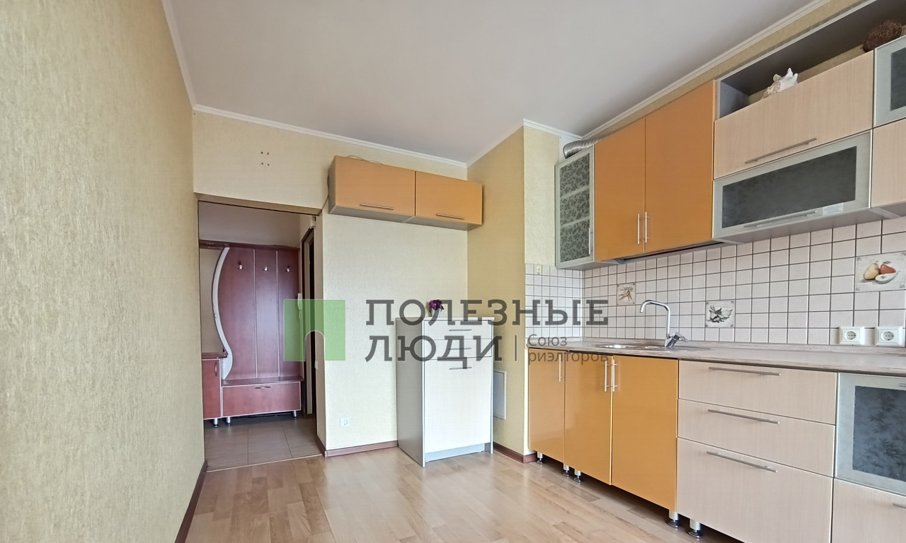 квартира г Саратов р-н Ленинский Солнечный ул им Тархова С.Ф. 27б С. Ф. фото 3