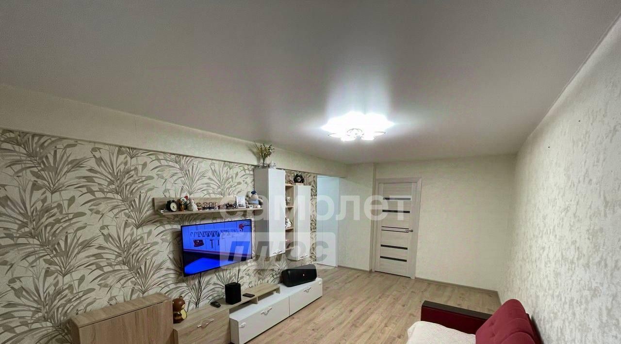 квартира г Омск р-н Советский Заозёрный ул Бархатовой 1 фото 2