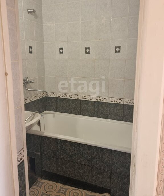 квартира г Тюмень ул Шишкова 84 фото 10
