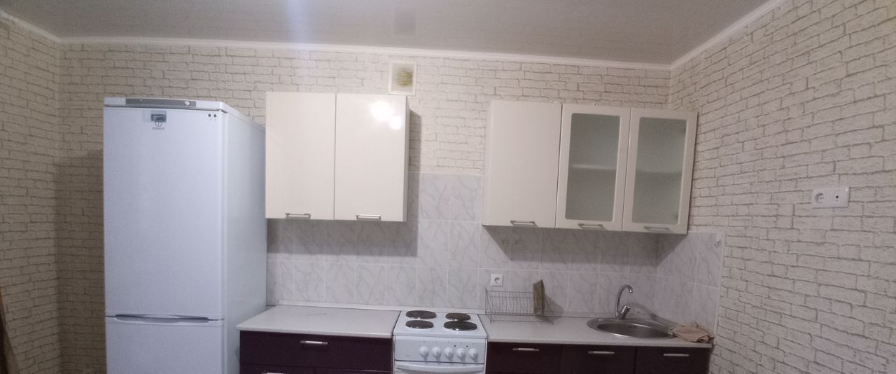 квартира г Саратов р-н Заводской ул им Кривохижина Александра 4а фото 2