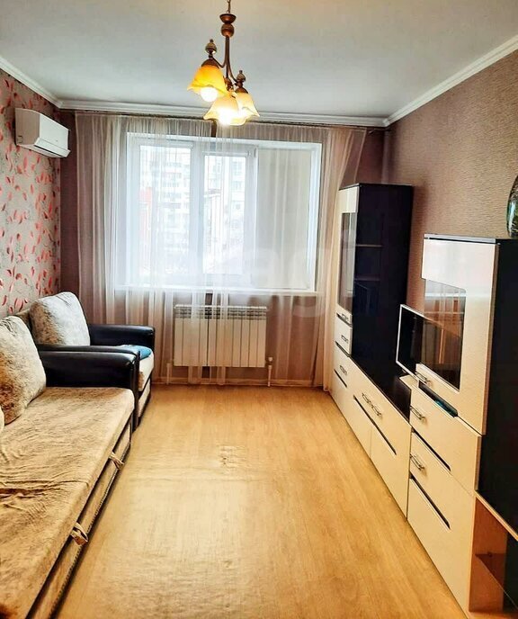 квартира г Саратов р-н Октябрьский ул им Сакко и Ванцетти 59 фото 1