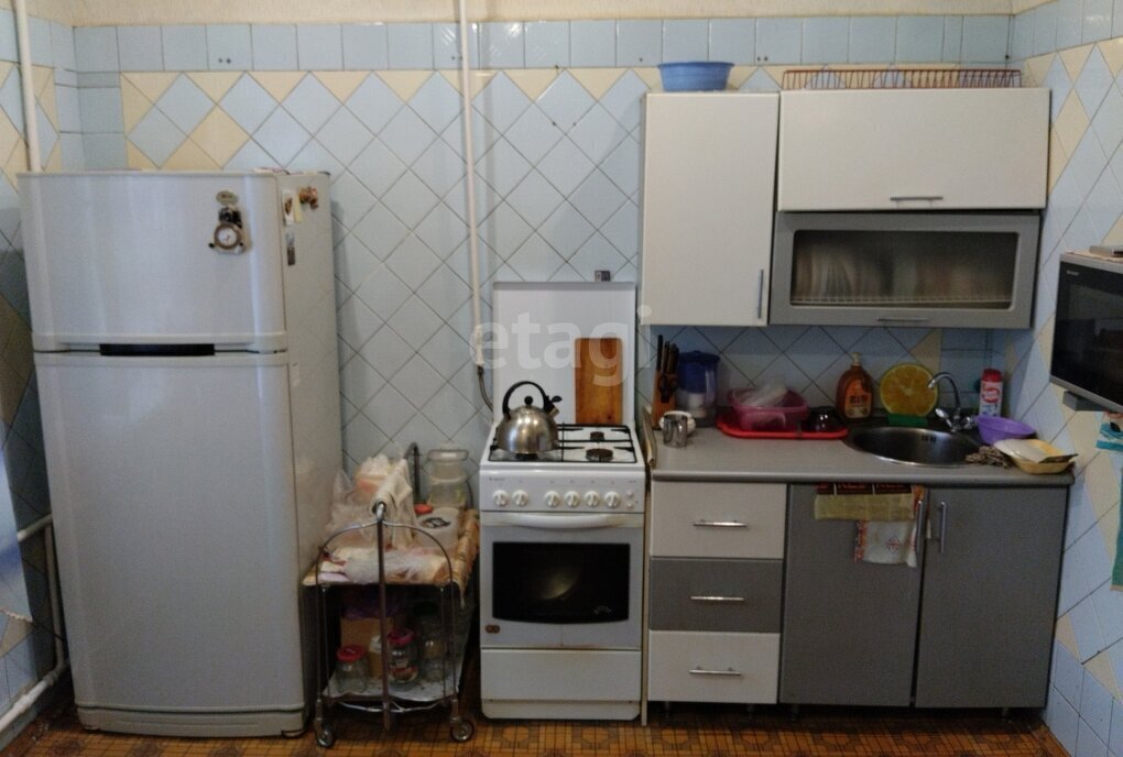 квартира г Саратов р-н Волжский ул Большая Горная 160 фото 7