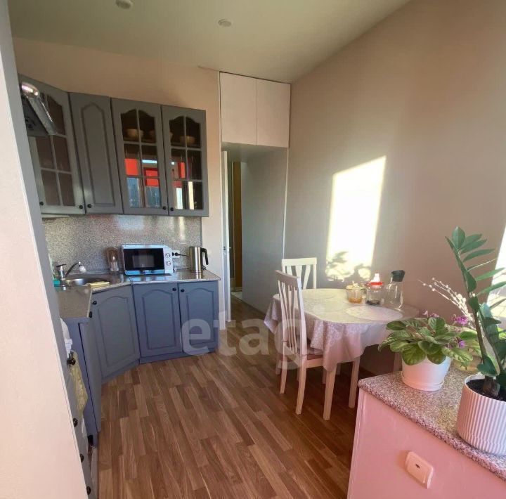 квартира г Сургут ул Югорская 38/1 27А фото 1
