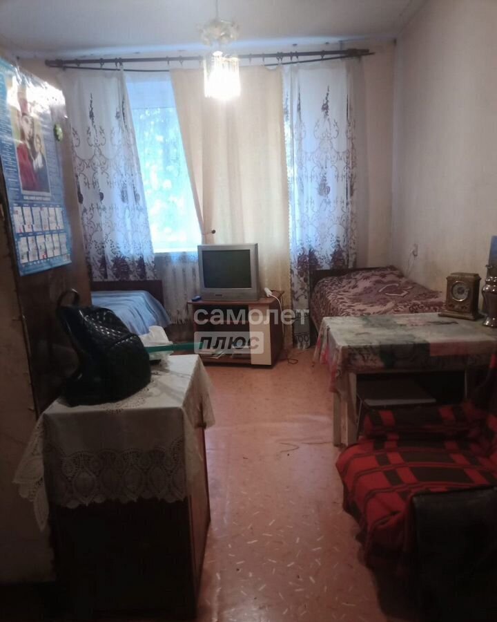 комната г Саратов р-н Ленинский пр-кт Строителей 18 фото 1