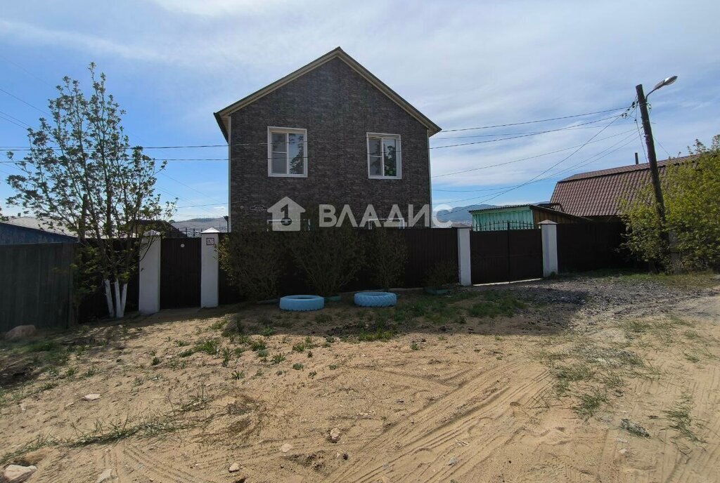 дом г Улан-Удэ снт Стекольщик ул 6-я 176 фото 1