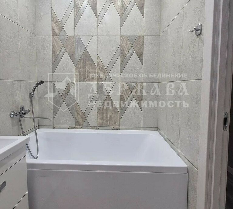 квартира г Кемерово р-н Заводский ул Веры Волошиной 40 фото 7
