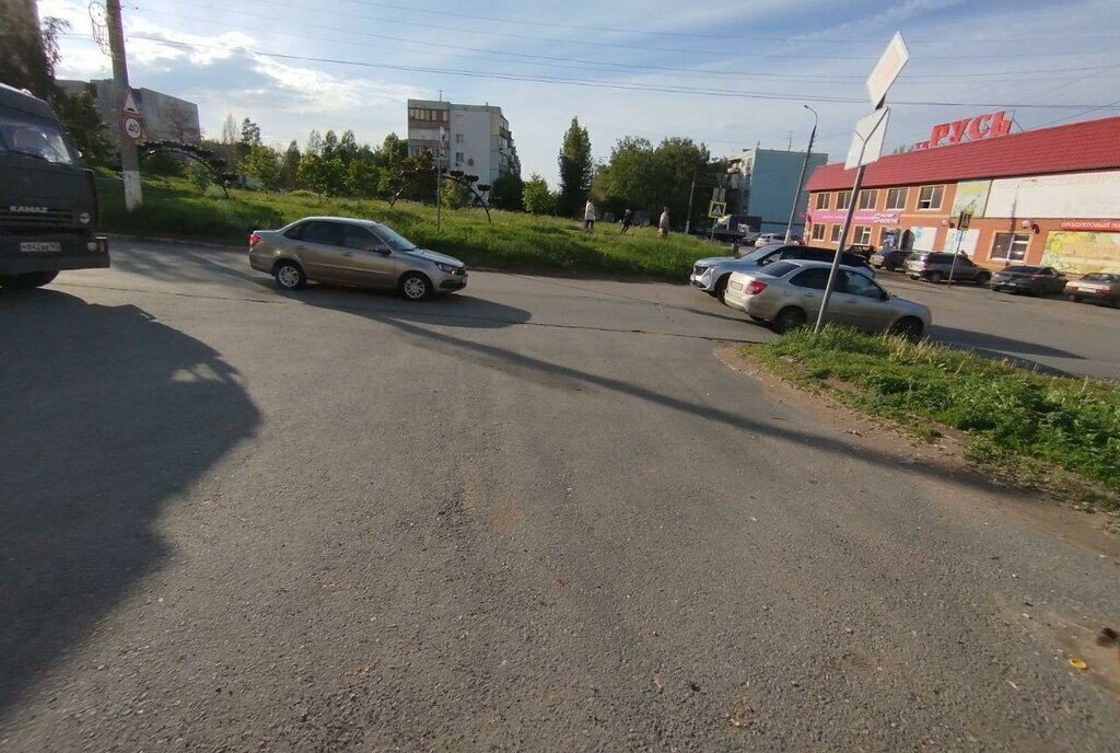 офис г Кинель пгт Алексеевка Юнгородок фото 11