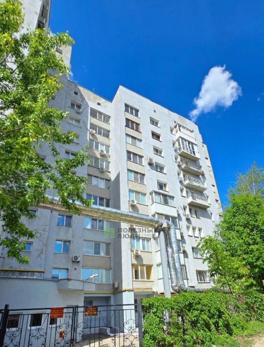 квартира г Саратов р-н Волжский ул им братьев Никитиных 6 фото 2