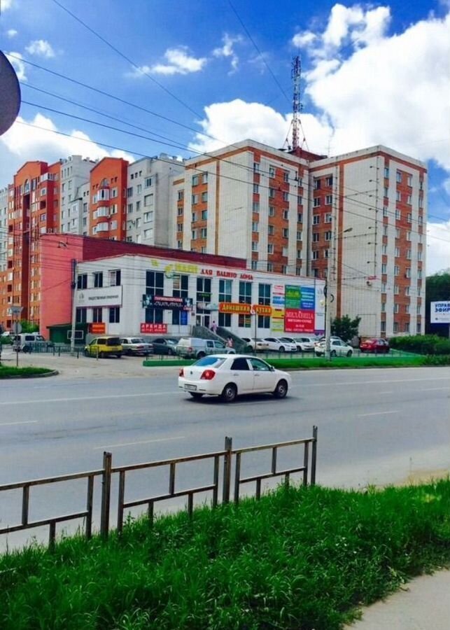 торговое помещение г Омск р-н Центральный ул 10 лет Октября 136/1 фото 1