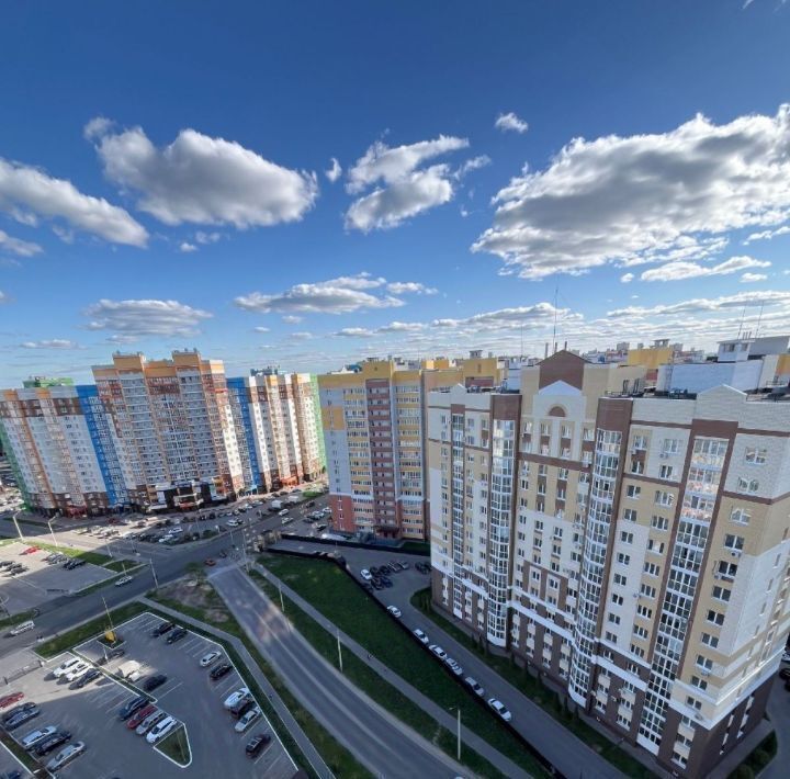 квартира г Брянск р-н Советский ул Горбатова 45 фото 1
