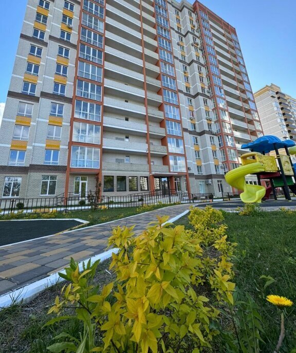 квартира г Брянск ул Горбатова 45а фото 2