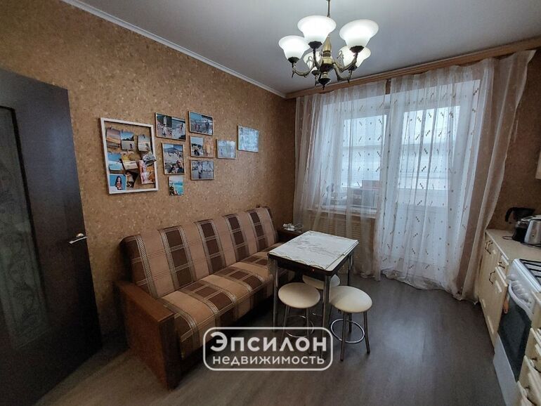 квартира г Курск р-н Центральный ул Челюскинцев 23 фото 6