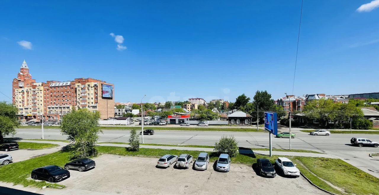 квартира г Омск р-н Центральный ул Чкалова 37 фото 2