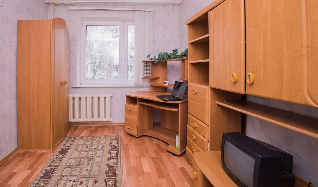 квартира г Саратов ул им братьев Никитиных 8к/5 фото 4