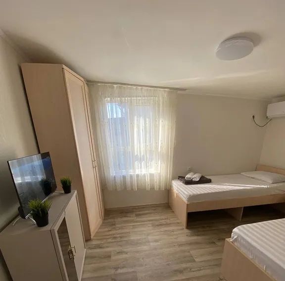 комната г Сочи р-н Адлерский ул Ленина 256 фото 3