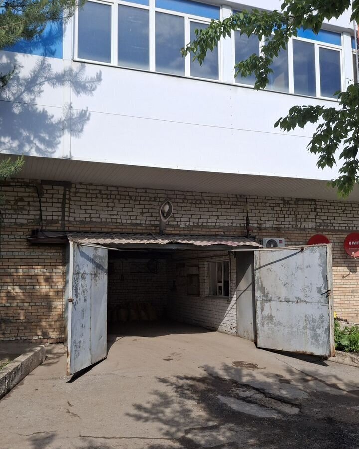 гараж г Тольятти р-н Автозаводский 10 квартал ул Дзержинского 27а фото 1