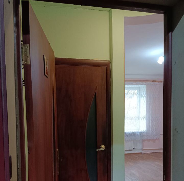квартира г Волгоград р-н Дзержинский ул Ангарская 25 фото 2