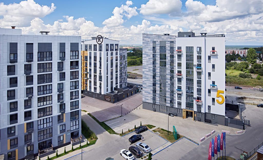 квартира г Брянск р-н Советский ул Ильи Иванова 5 фото 1