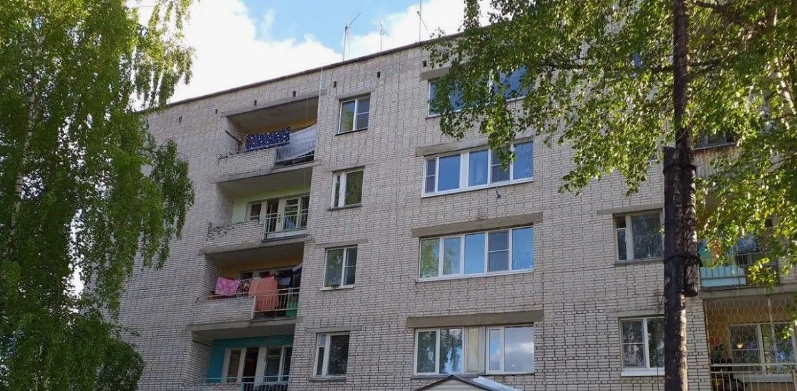 комната г Сыктывкар пгт Краснозатонский ул Краснозатонская 4 фото 1