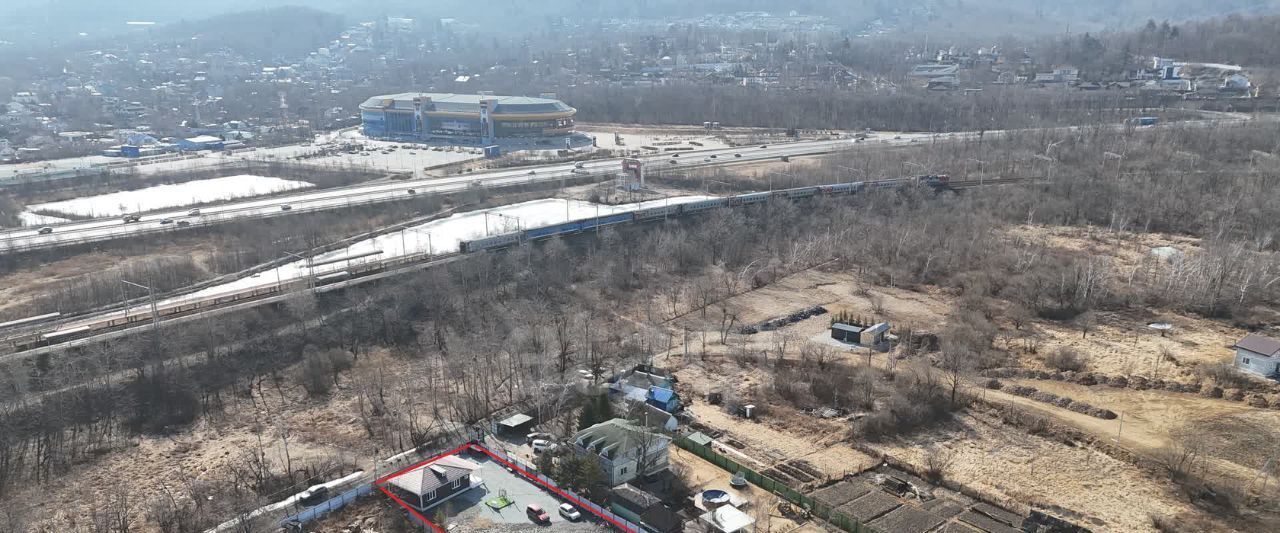 дом г Владивосток р-н Советский ул Академика Комарова 17 фото 21