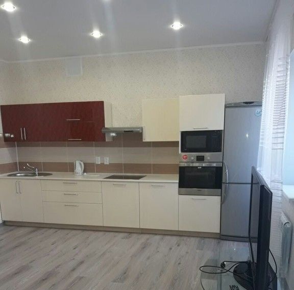 квартира г Омск р-н Кировский ул Перелета 23 фото 2