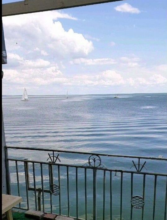 комната г Таганрог ул Адмирала Крюйса 32 фото 4