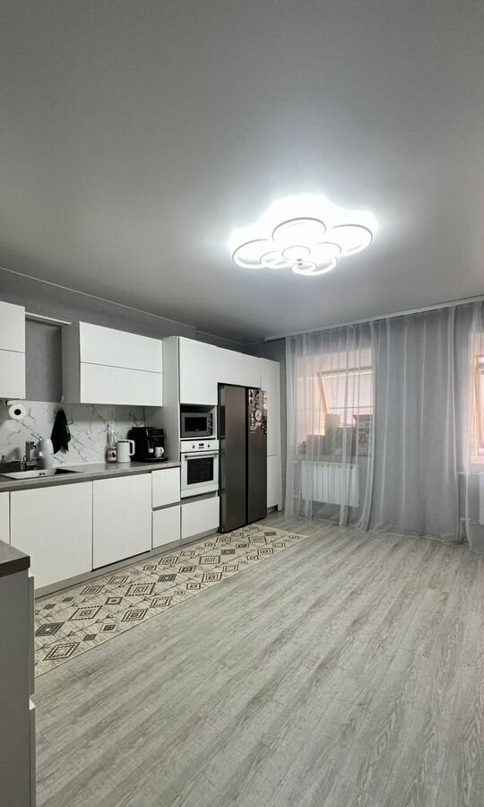 квартира г Губкинский р-н мкр № 13 67, Тюменская обл. фото 3
