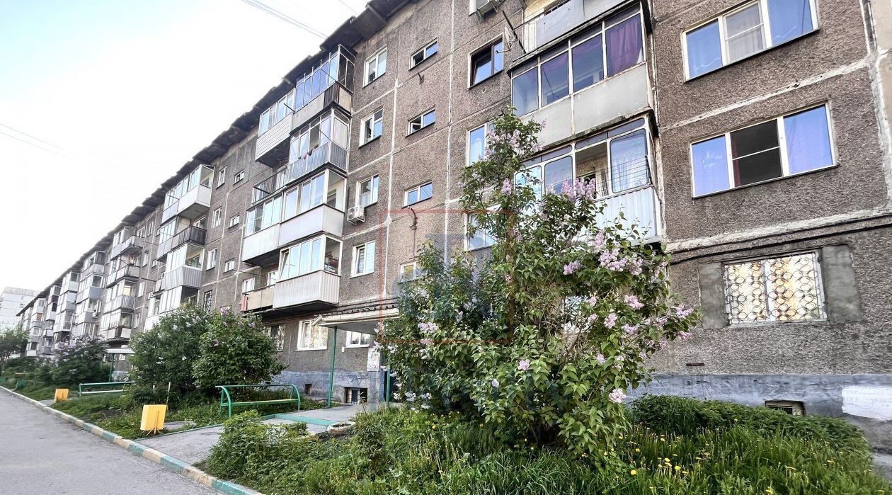 квартира г Новокузнецк р-н Куйбышевский ул Циолковского 4 фото 1