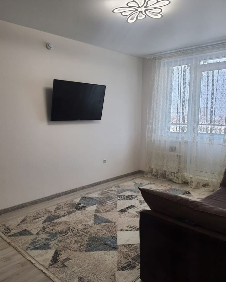 квартира г Тюмень р-н Ленинский ул Героев космоса 9 фото 1