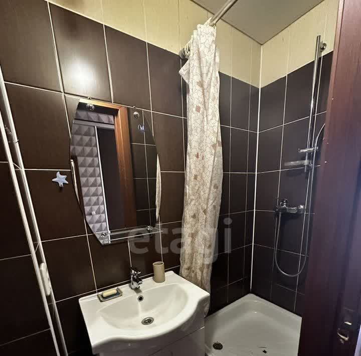 квартира г Новокузнецк р-н Центральный ул Кирова 21а фото 12