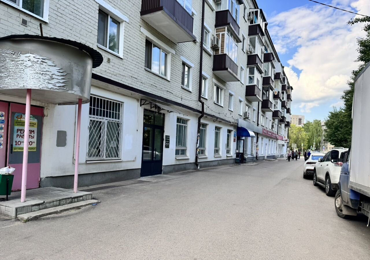 торговое помещение г Казань Яшьлек ул Шамиля Усманова 13 фото 2