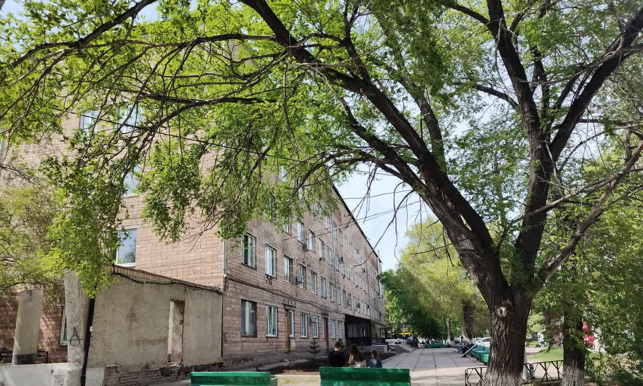 квартира г Черногорск р-н кв-л Южный пр-кт Космонавтов 19а м-н фото 15