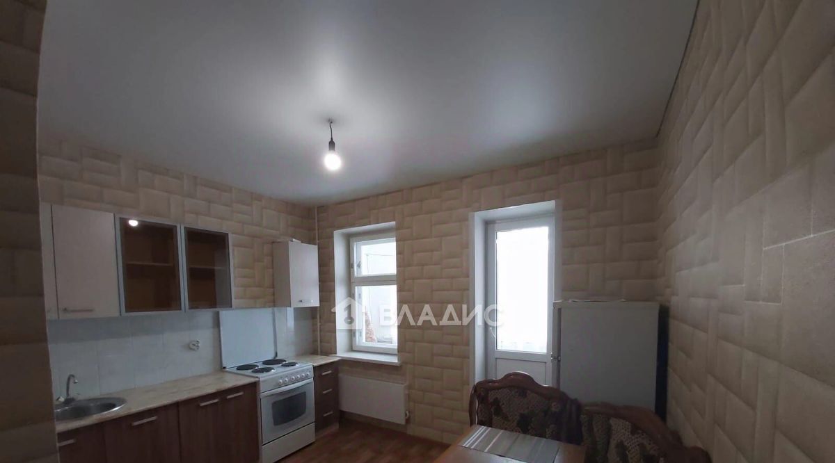 квартира г Старый Оскол микрорайон Космос 13 фото 3