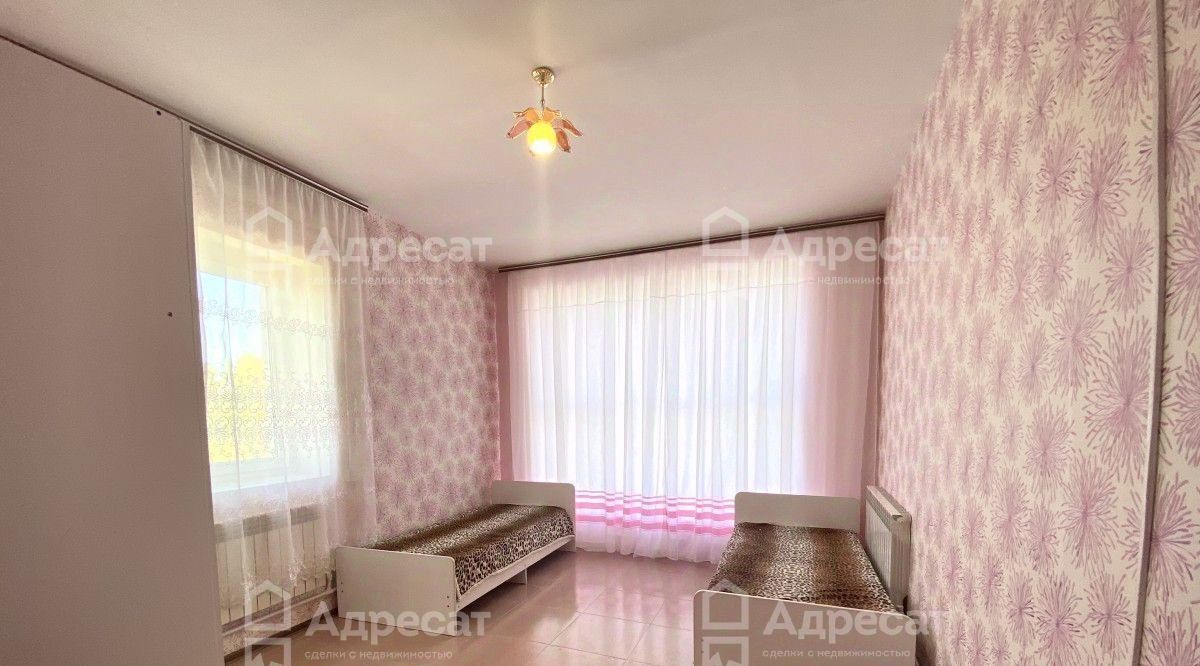 квартира г Волгоград р-н Дзержинский пр-кт Маршала Жукова 51 фото 1