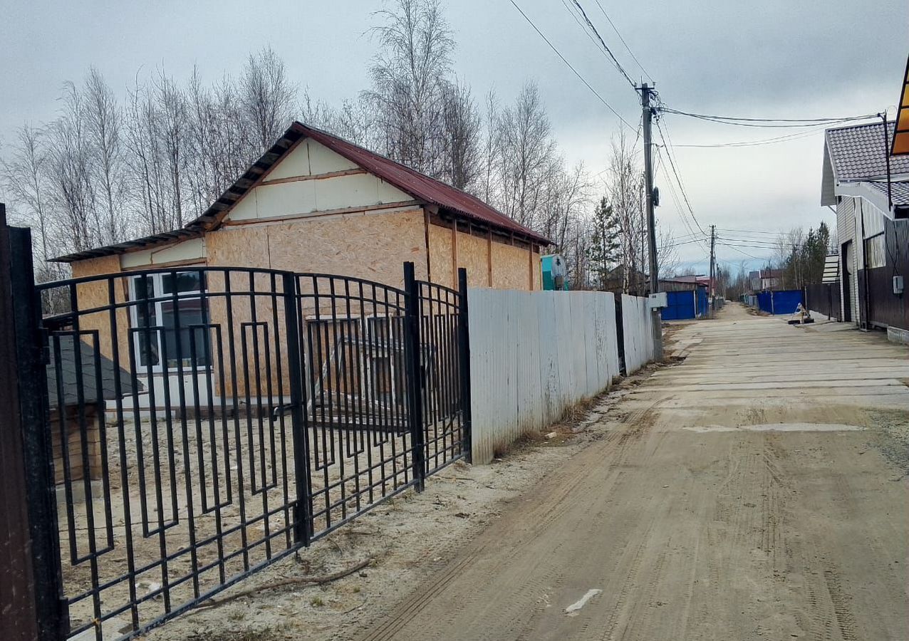 дом г Сургут ст терБерендей N 38 336, Тюменская обл. фото 1