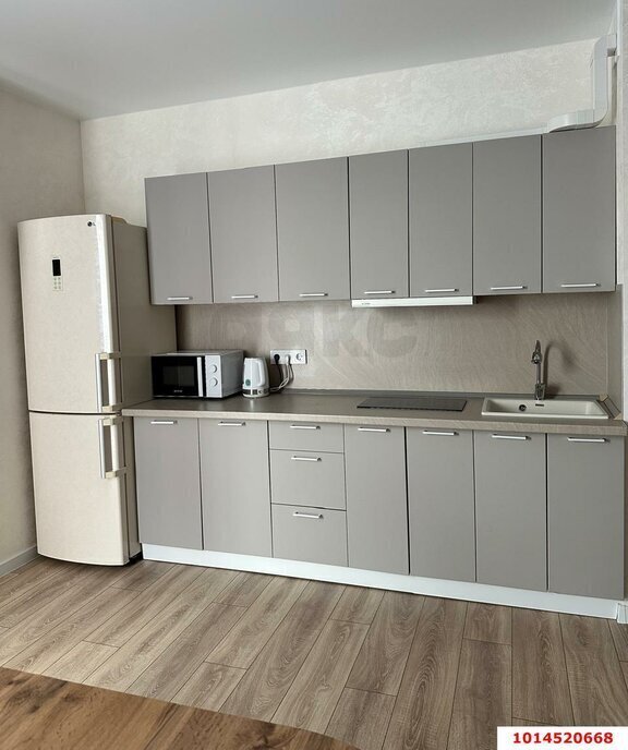 квартира г Краснодар ул им. Ивана Беличенко 90к/2 фото 2