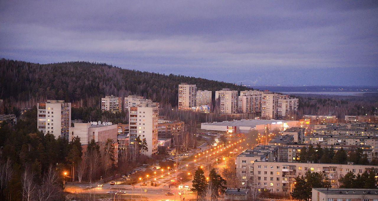 квартира г Новоуральск ул Автозаводская 1 фото 2