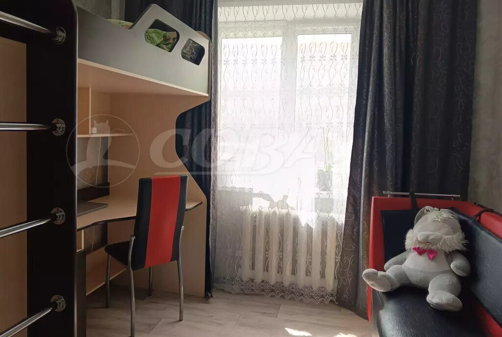 квартира г Тобольск мкр 4 37 фото 3