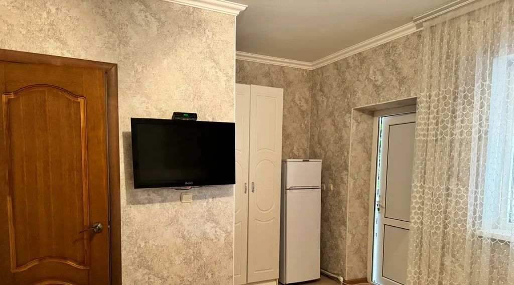 комната г Геленджик с Кабардинка ул Корницкого 12а фото 2