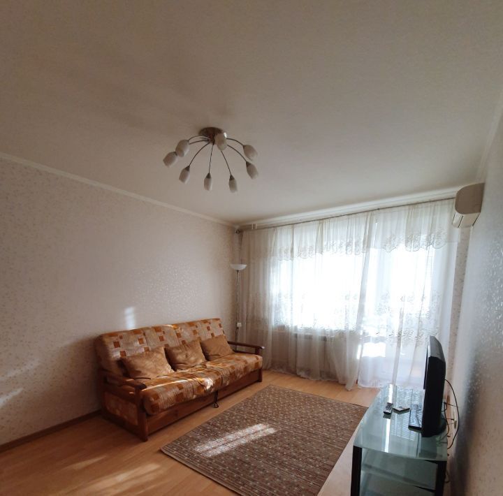 квартира г Саратов р-н Кировский ул им Зарубина В.С. 84/90 фото 2