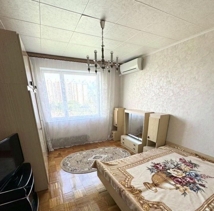 квартира г Москва метро Ясенево пр-кт Новоясеневский 17/50 фото 4